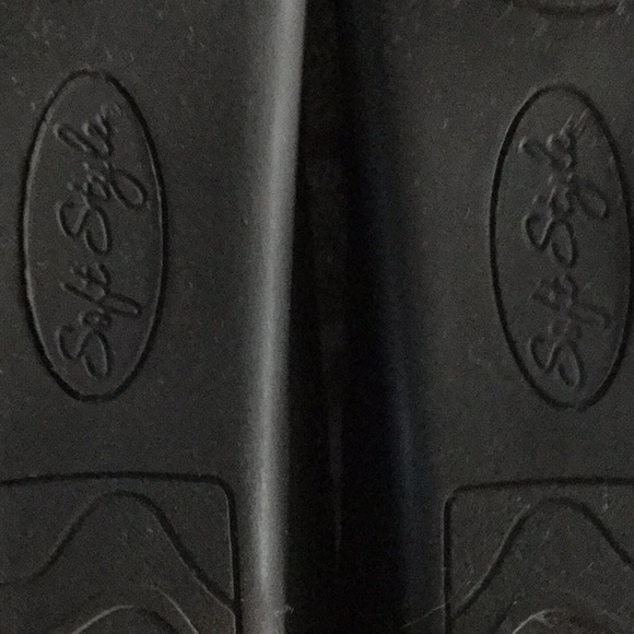 Soft Style Shoes/Hush Puppy - Picture 5 of 6